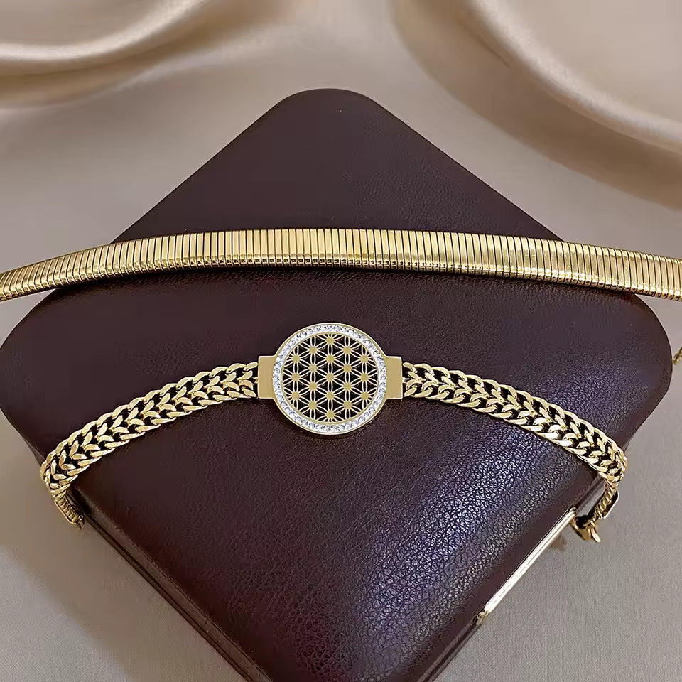 Vintage Gold-Tone Pendant Bracelet